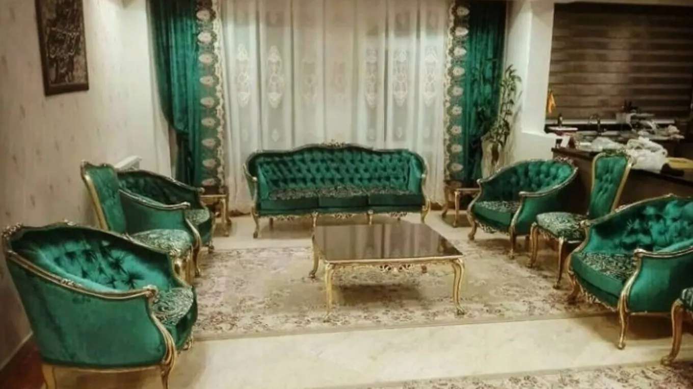 أريكة باباك